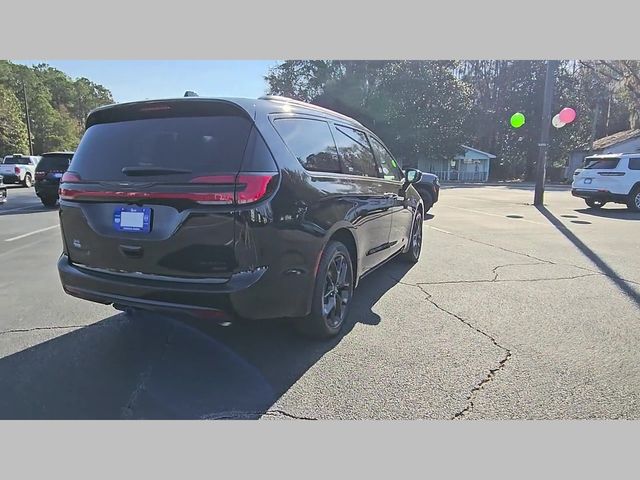 2026 Chrysler Pacifica Limited AWD