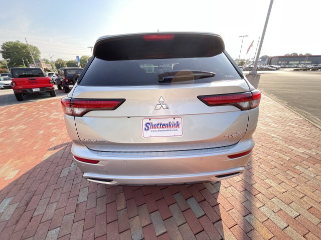 Used 2025 Mitsubishi Outlander PHEV SUV