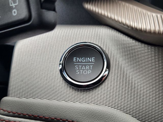 2025 Ford Explorer Active photo
