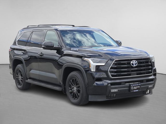 Midnight Black Metallic 2024 Toyota Sequoia SR5 4WD SUV / Crossover Four-Wheel Drive Automatic