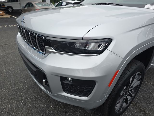 Used 2024 Silver Jeep Overland image 34