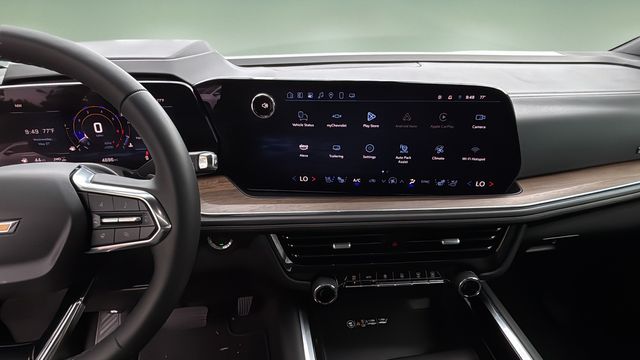 Used 2025 Black Chevrolet High Country image 11