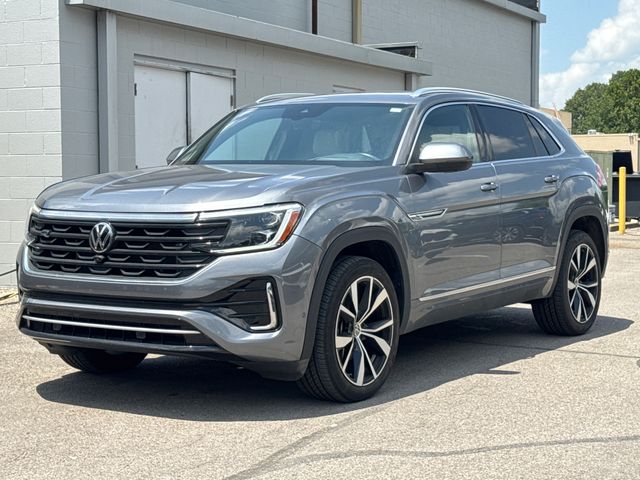 Pre-Owned 2024 Volkswagen Atlas Cross Sport 2.0T SEL Premium R