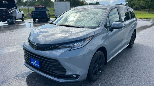 New 2026 Toyota Sienna Van
