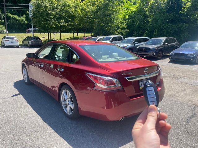 2014 Nissan Altima 2.5 SV Red at Subaru and VW of Moon Township