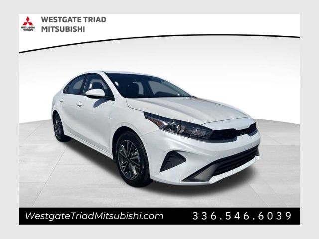  2024 Kia Forte LXS FWD   