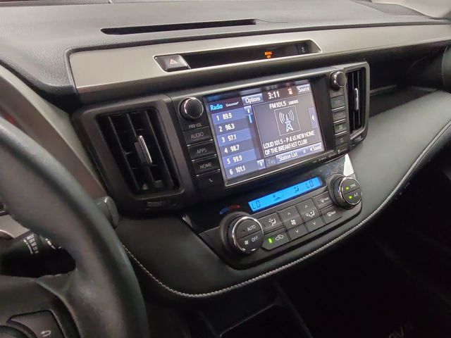 2016 – Toyota – RAV4