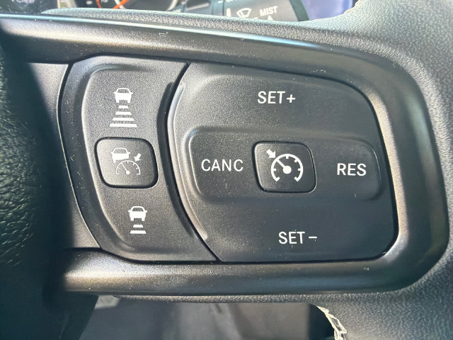 Used 2025 Jeep Wrangler SUV
