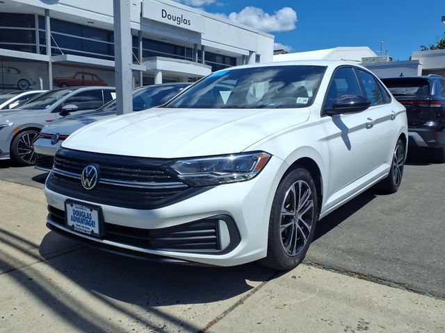 2023 Volkswagen Jetta - Image 2