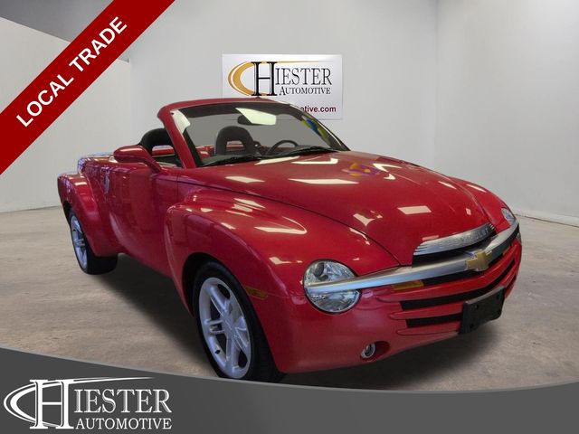2004 Chevrolet SSR LS RWD