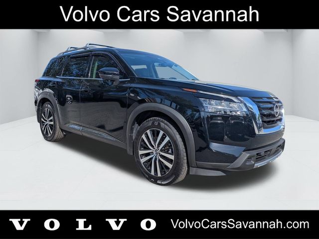 Super Black 2024 Nissan Pathfinder Platinum FWD SUV / Crossover Front-Wheel Drive 9-Speed Automatic