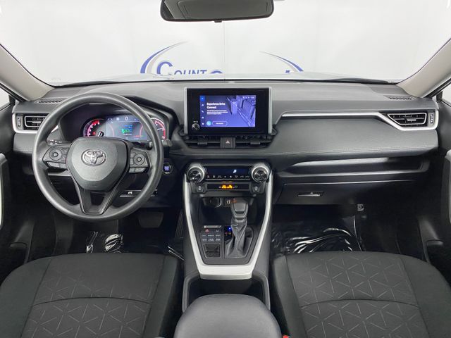 2024 Toyota RAV4 XLE photo