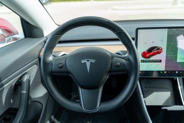 2019 Tesla Model 3 Standard Range Plus 12