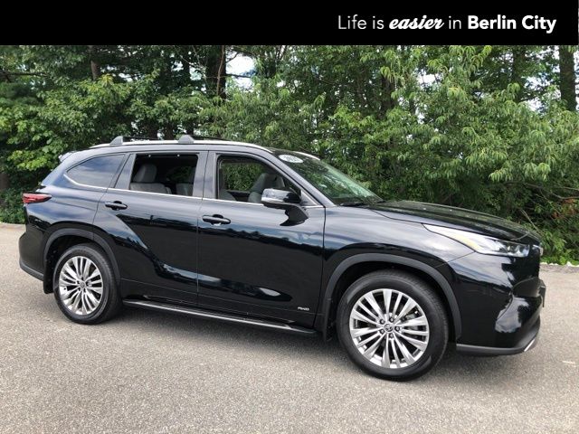 Midnight Black Metallic 2025 Toyota Highlander Hybrid SUV / Crossover All-Wheel Drive Continuously Variable Transmission