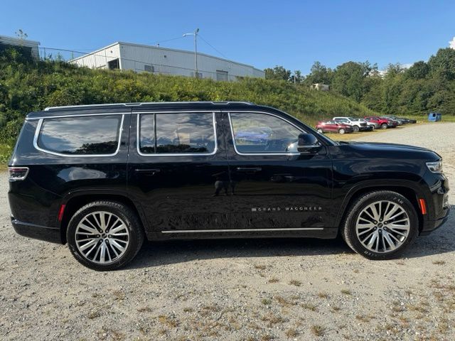 Used 2022 Black Jeep Series III image 11