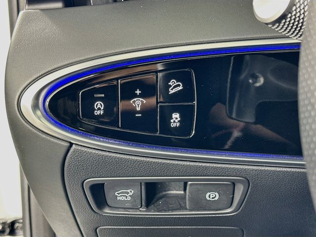 Thumbnail: 2023 Genesis GV70 - 10