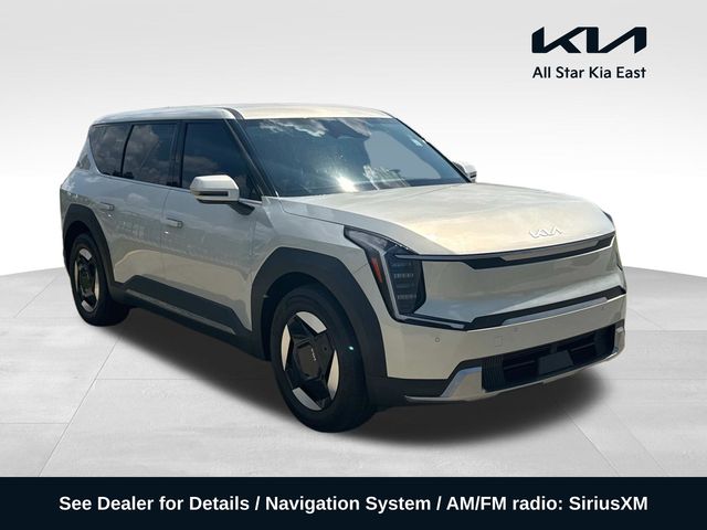 2024 Kia EV9 Light Long Range RWD