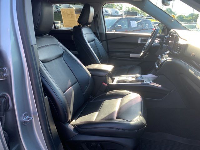 Certified Used 2022 Silver Ford Limited image 17