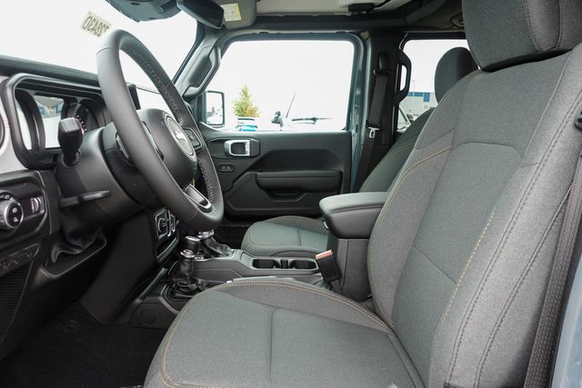 new 2026 Jeep Gladiator car, priced at $46,395