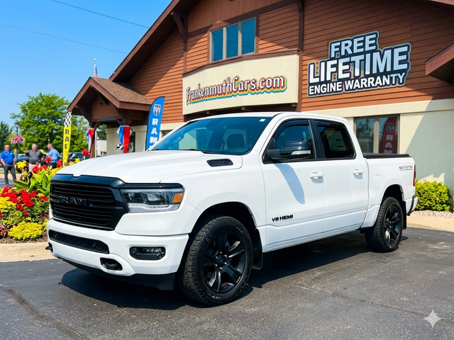 Bright White Clearcoat 2021 RAM 1500 Pickup Truck Four-Wheel Drive 8-Speed Automatic