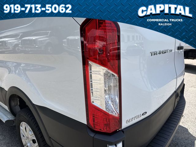 Used 2025 White Ford Base image 15