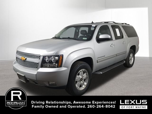 Silver Ice Metallic 2014 Chevrolet Suburban 1500 LT 4WD SUV / Crossover Four-Wheel Drive 6-Speed Automatic Overdrive