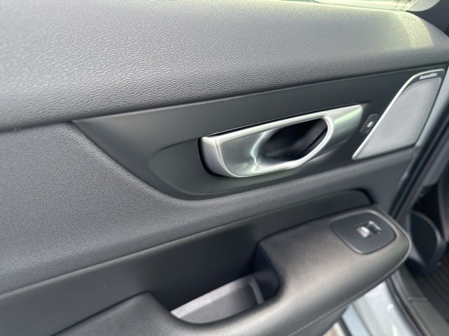 2024 Volvo S60 Recharge Ultimate photo 7
