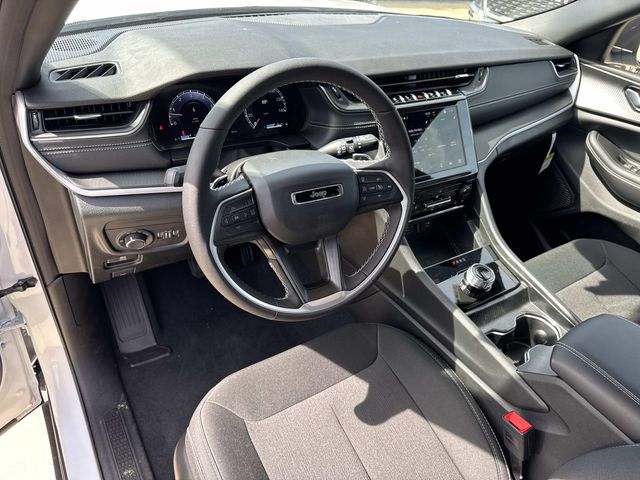 New 2026 White Jeep Laredo X image 20