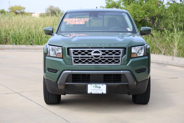 2022 Nissan Frontier SV Green at Bravo Nissan
