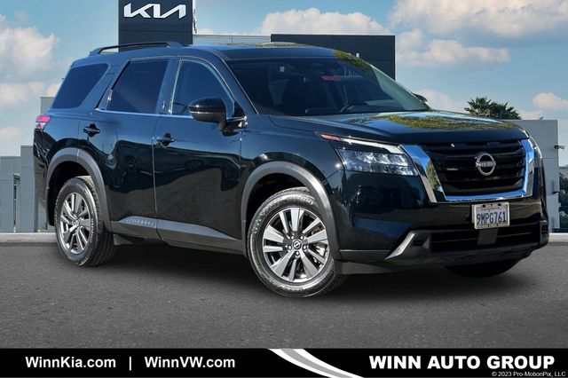 2024 Nissan Pathfinder SV FWD