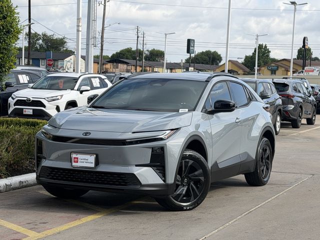 View vehicle photo 2
