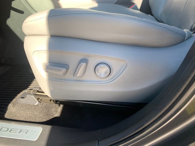Used 2023 Toyota Highlander SUV