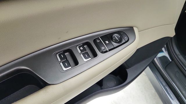 2016 Kia Optima LX Green at Autostrade