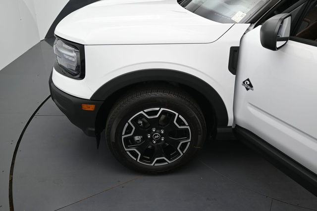 New 2026 White Ford Outer Banks image 9