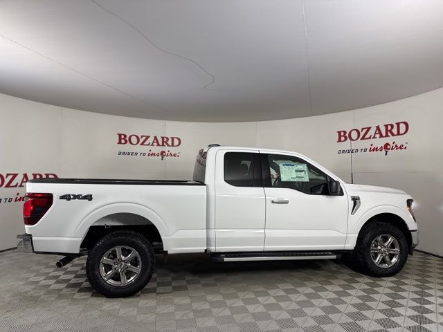 2025 Oxford White Ford F-150 XLT 4X4 Truck