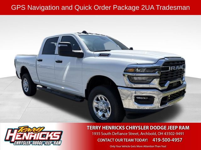 Bright White Clearcoat 2026 RAM 3500 Pickup Truck Four-Wheel Drive 8-Speed Automatic