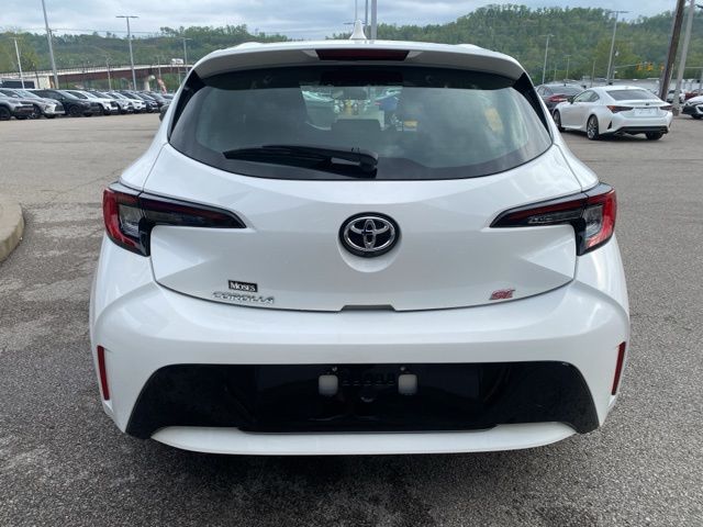2024 Toyota Corolla Hatchback SE photo