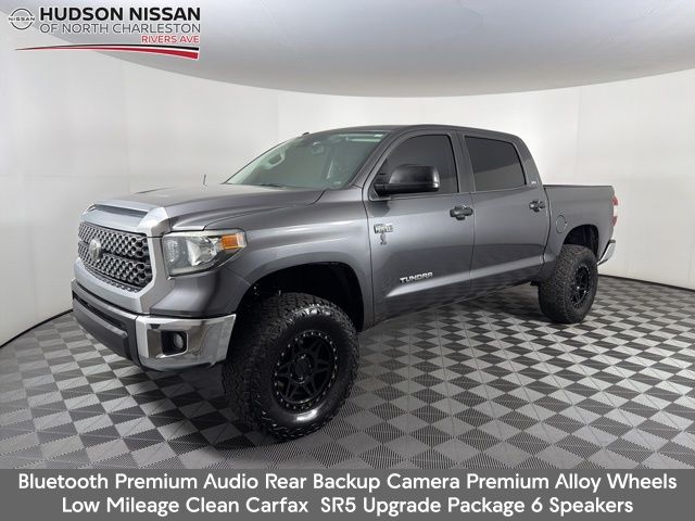 Magnetic Gray Metallic 2018 Toyota Tundra SR5 CrewMax 5.7L FFV 4WD Pickup Truck Four-Wheel Drive 6-Speed Automatic Overdrive