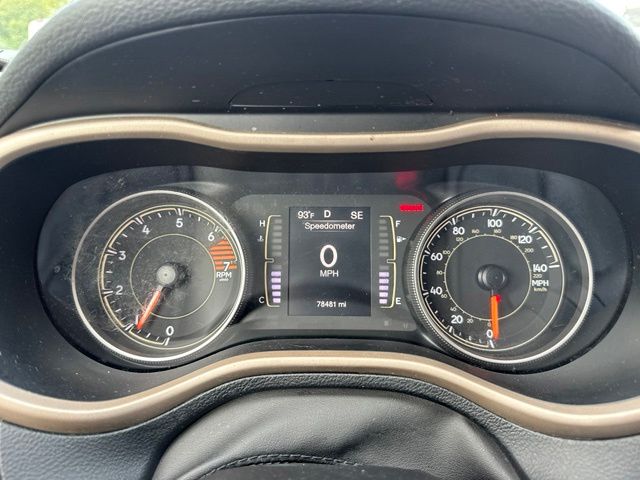 Used 2017 Silver Jeep Sport image 32