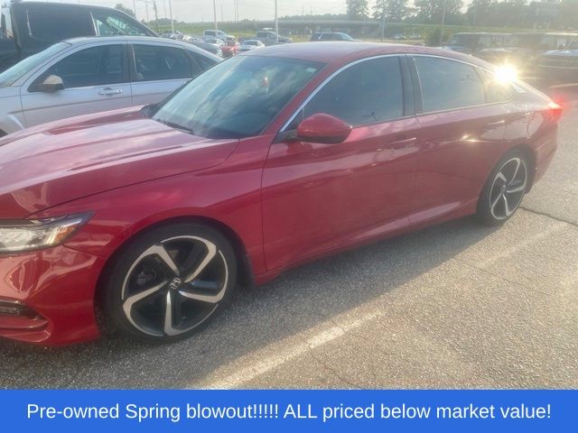 Used 2018  Honda Sport image 2
