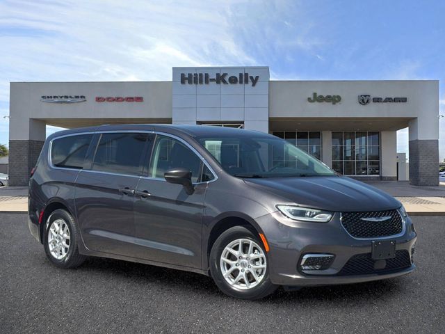  2023 Chrysler Pacifica Touring L FWD   