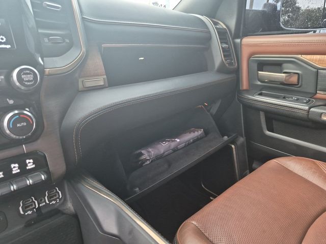 2019 RAM Ram 3500 Pickup Longhorn - Photo 18
