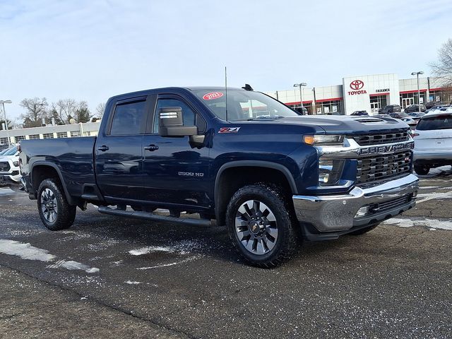 Chevrolet Silverado 2500HD LT Crew Cab 4WD