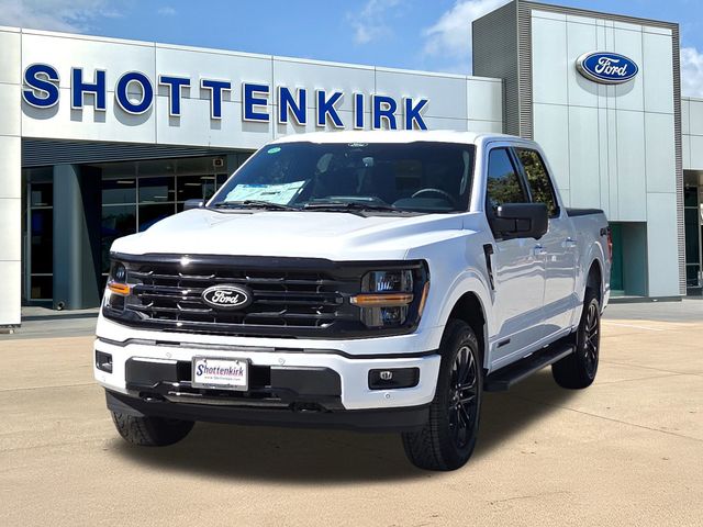 New 2025 White Ford XLT image 3