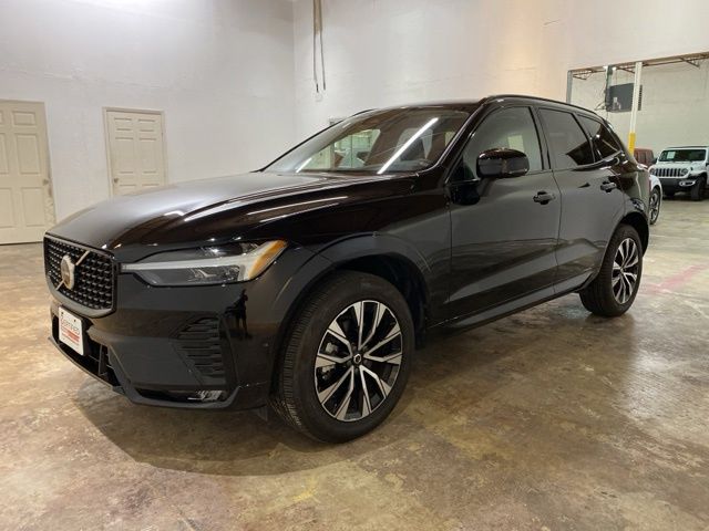Onyx Black Metallic 2025 Volvo XC60 B5 Plus Dark Theme AWD SUV / Crossover All-Wheel Drive Automatic