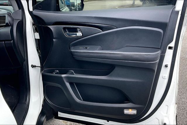 Used 2022 Honda Pilot Touring 4D Sport Utility