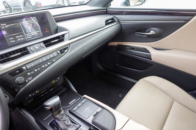 used 2020 Lexus ES car, priced at $30,000