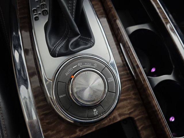 Used 2019 White Nissan Platinum image 25