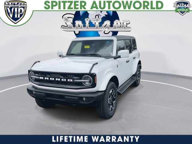 New 2026 White Ford Outer Banks image 4