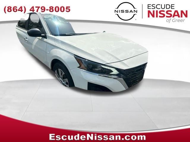 Glacier White 2025 Nissan Altima 2.5 S FWD Sedan Front-Wheel Drive Continuously Variable Transmission